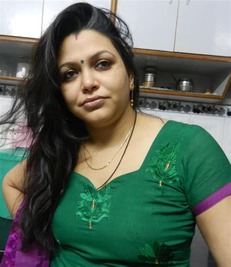 desi bhabhi photo|DESI 52